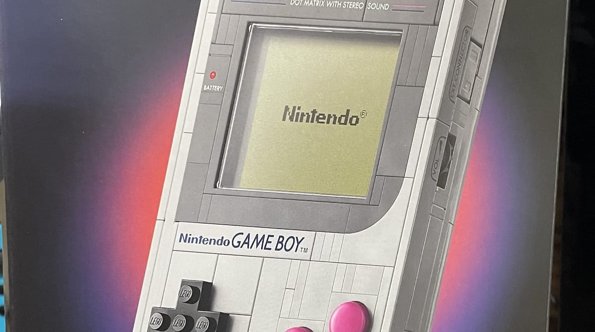 Lego Game Boy [Review]